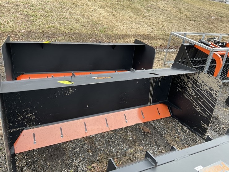 2025-pabreak-skid-steer-snow-shovel-(new)-image-1