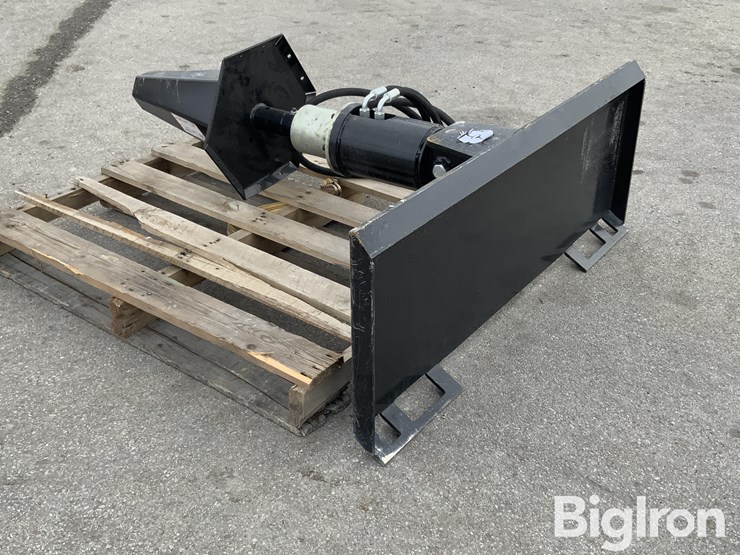 2025-massey-ferguson-730-image-7