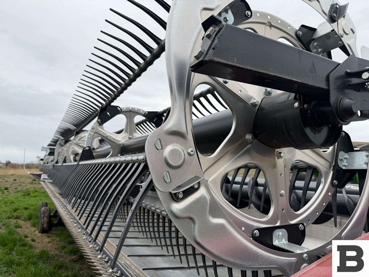 2023-mac-don-fd240-image-56