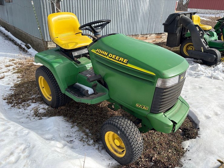 john-deere-345-image-2