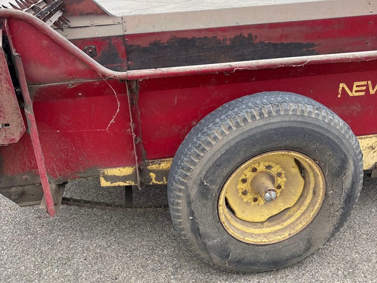 new-holland-516-image-14