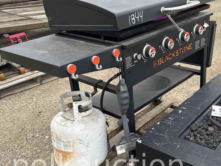 1839---black-stone-grill-image-1