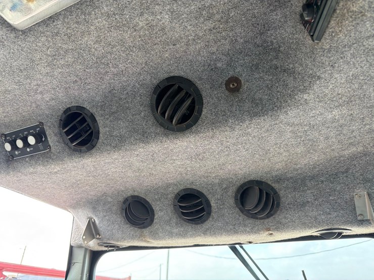 2000-case-ih-1200-image-74