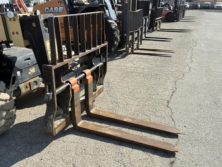 2015-jlg-g5-18a-image-6