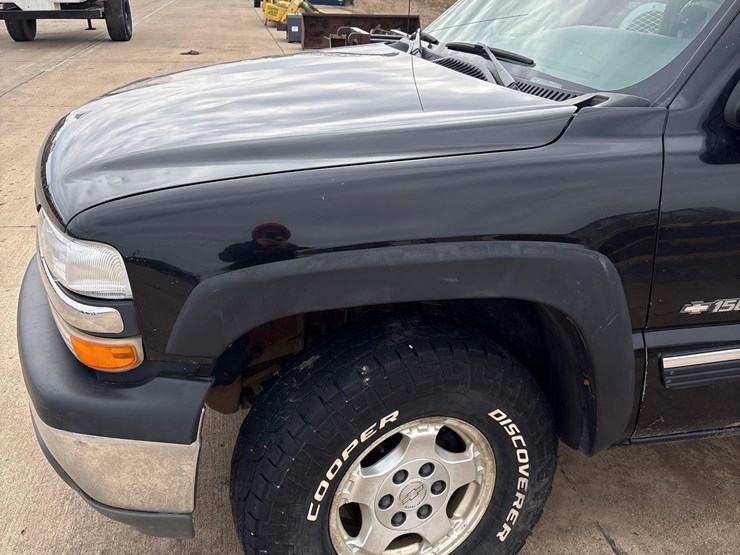 2001-chevrolet-1500-image-13