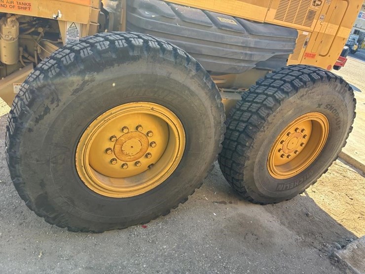 2003-caterpillar-143h-image-7