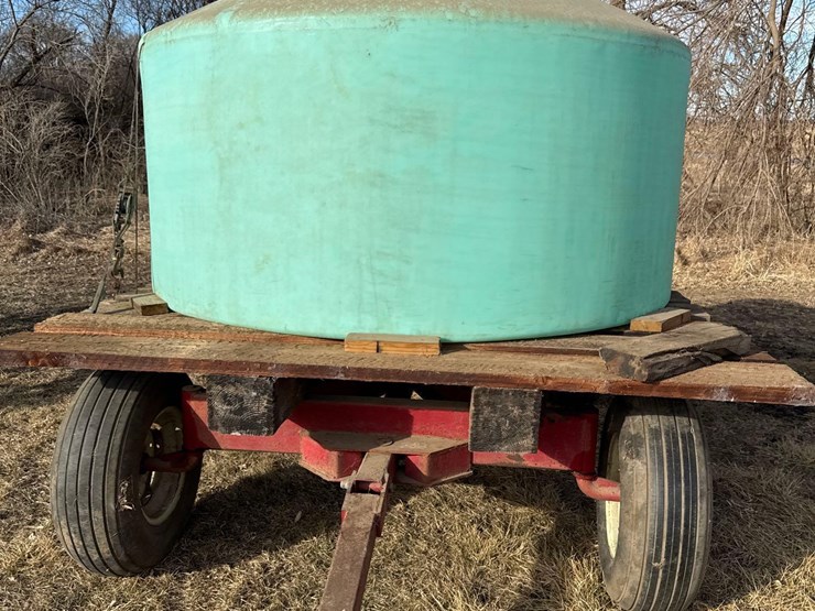 8ft-x-11-1/2ft-wooden-flatbed-with-water-tank-image-7