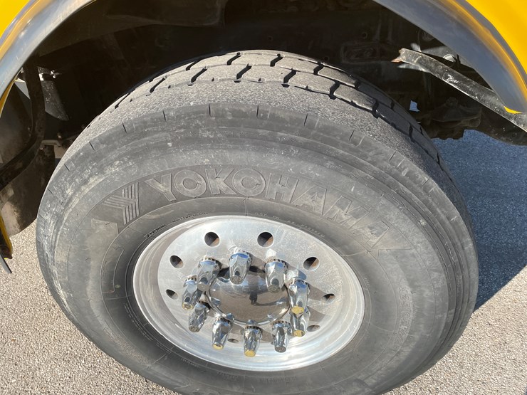 2006-caterpillar-c13-image-30