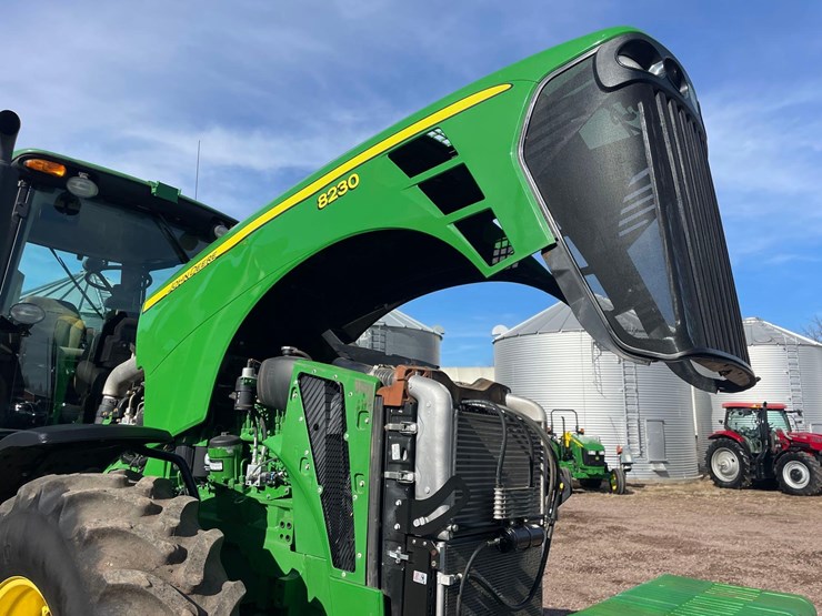 2007-john-deere-8230-image-33