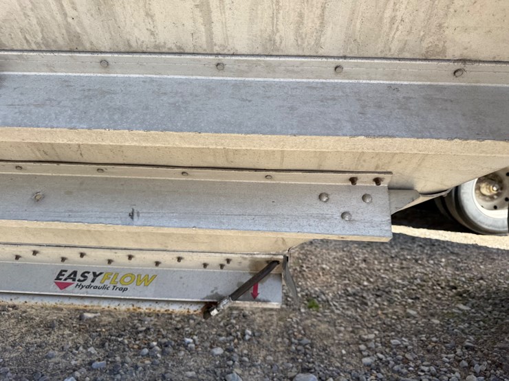 2015-timpte-hopper-bottom-image-28