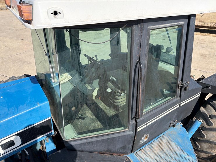 1990-versatile-946-image-45