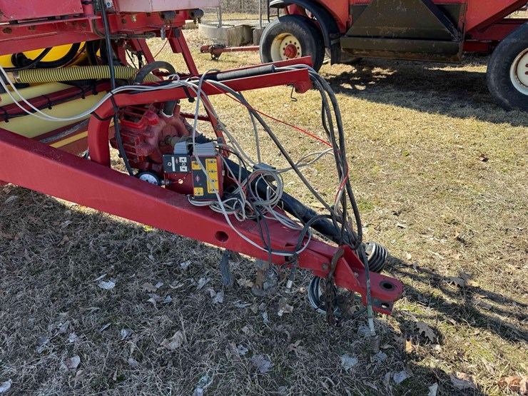 hardi-1000-gal-pull-type-sprayer-image-6
