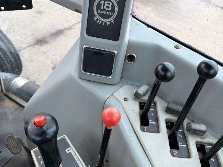 agco-white-6145-image-50