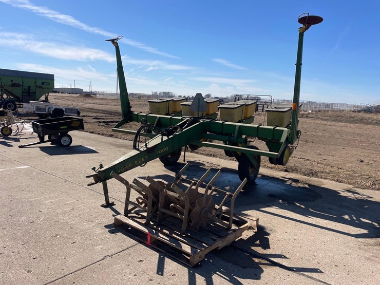 john-deere-7000-image-4