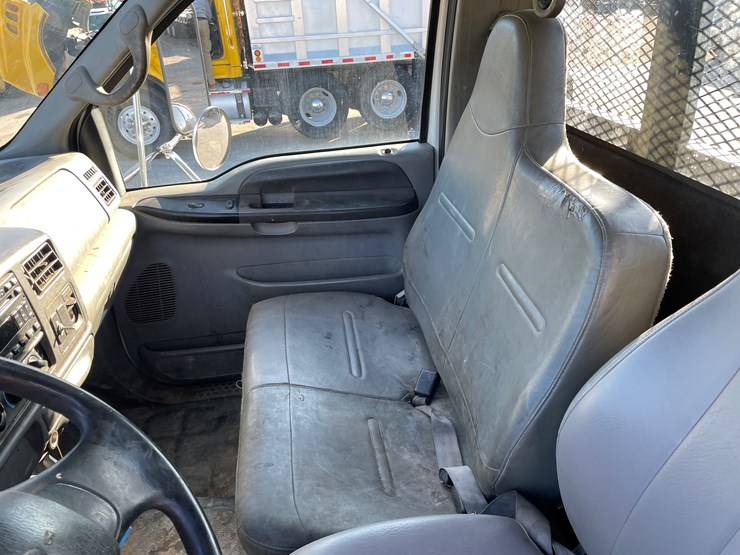 2009-ford-f750-xlt-image-32