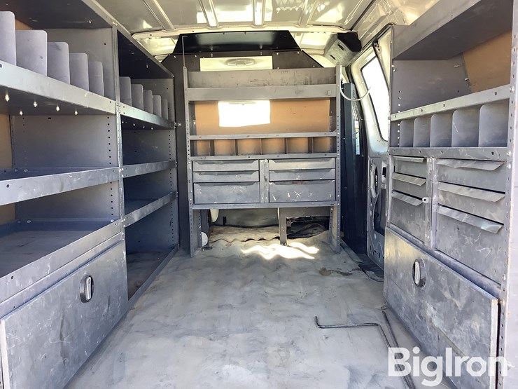 2013-ford-e250-image-17