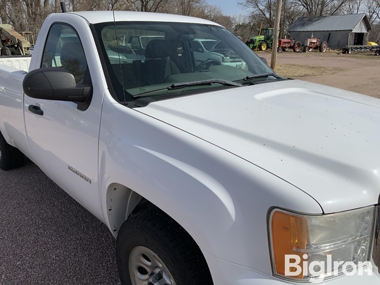 2011-gmc-sierra-1500-image-12
