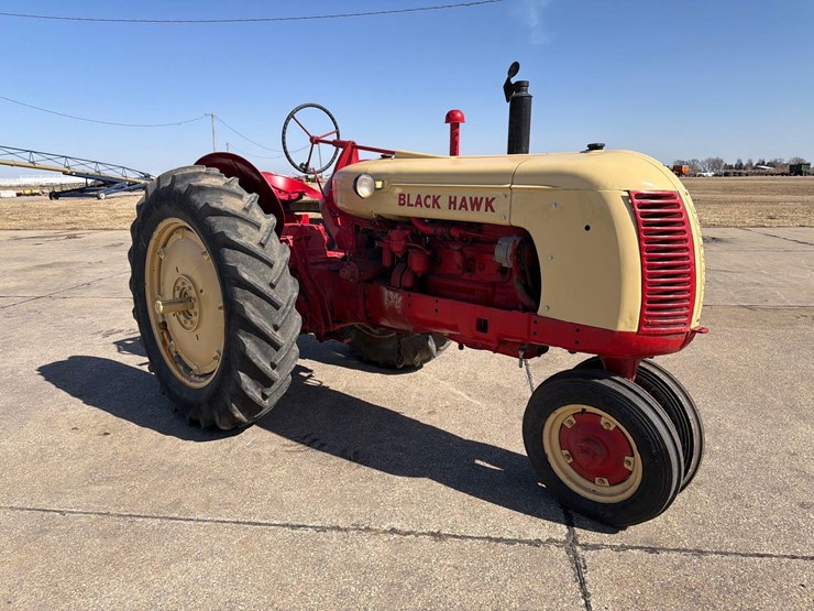 black-hawk-tractor-image-2