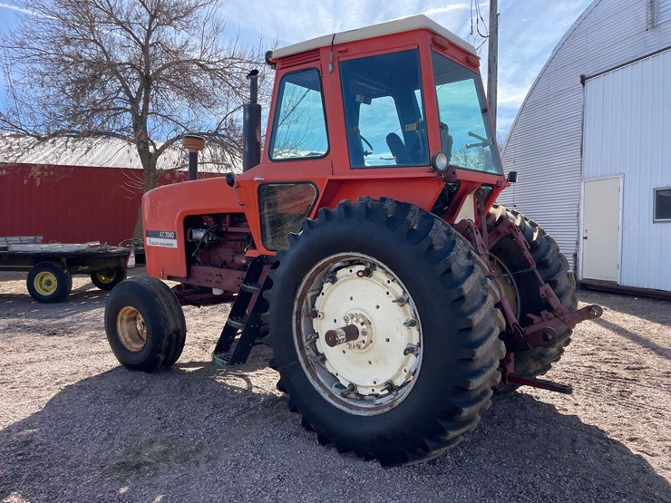 allis-chalmers-7040-2wd-tractor—1-owner-image-5