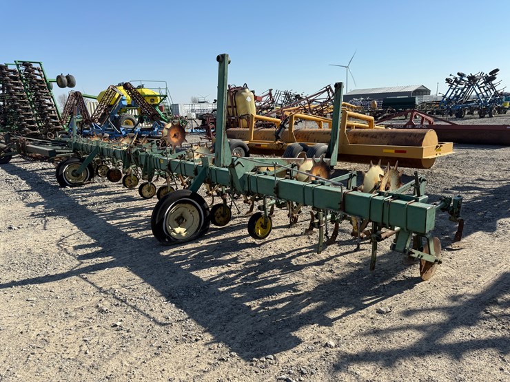 john-deere-31-image-1