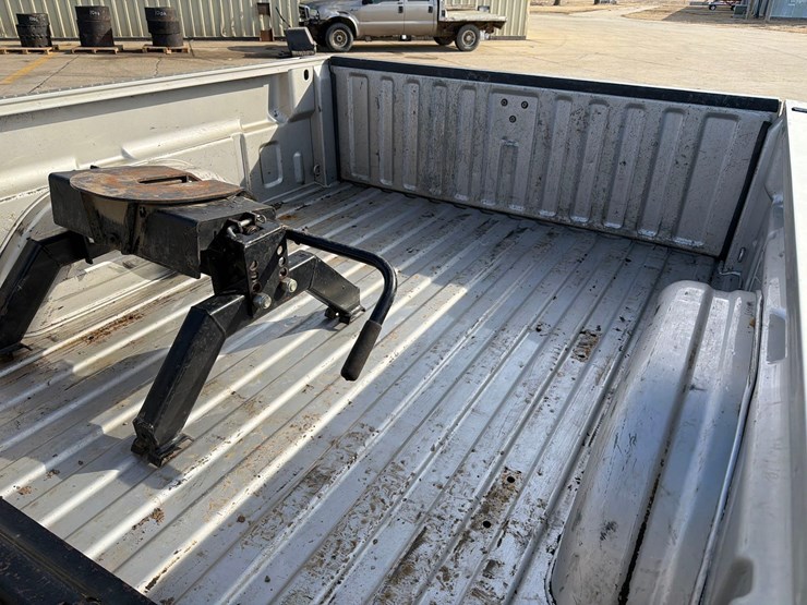 2005-chevrolet-k2500-image-24