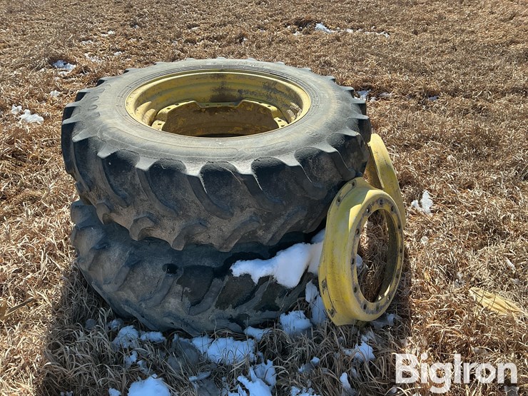 john-deere-380-image-3