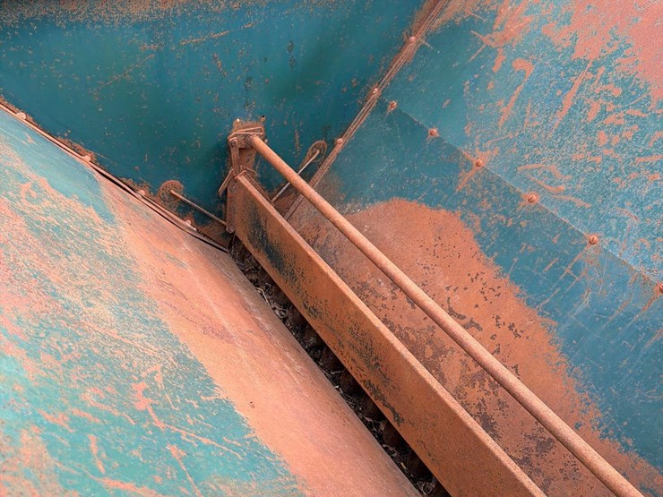 grain-o-vator-10ft-auger-wagon-image-22