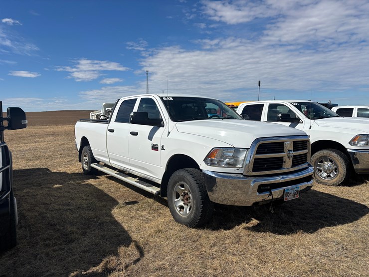 2012-dodge-3500-image-3