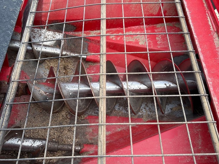 westfield-drive-over-pit-image-8