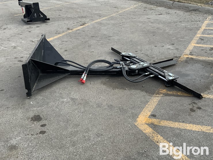 2025-massey-ferguson-730-image-4