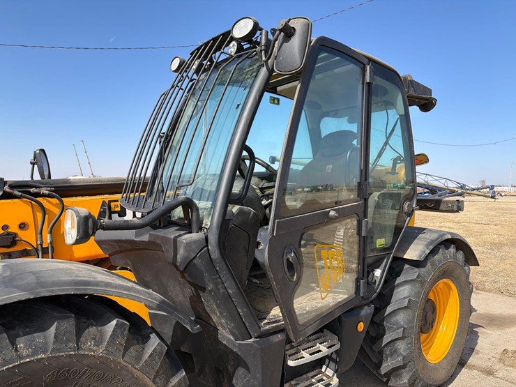 2012-jcb-535-95-image-53