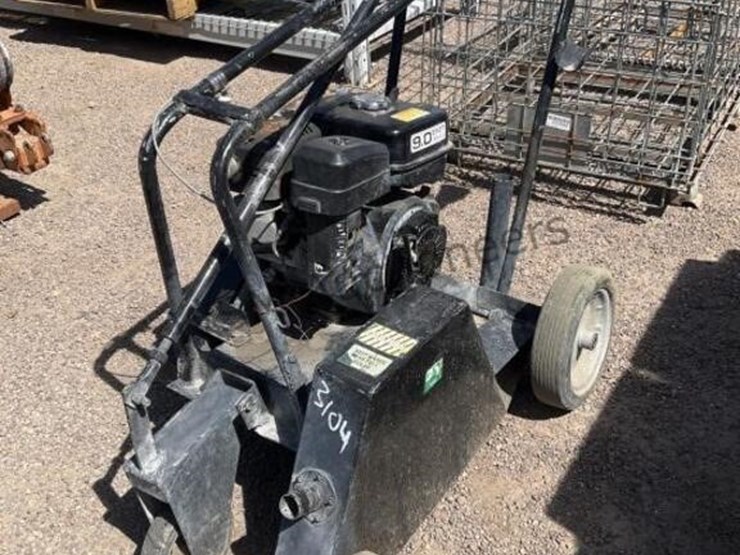 gas-powered-turf-saw-image-2