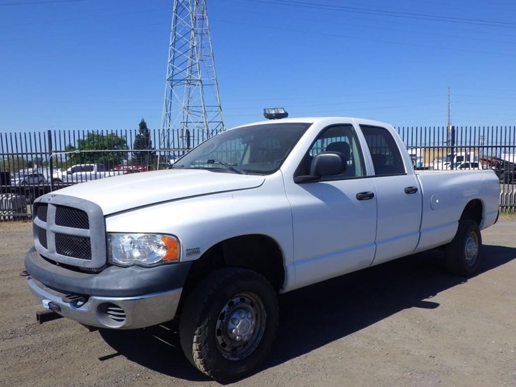 2005-dodge-ram-2500-image-1