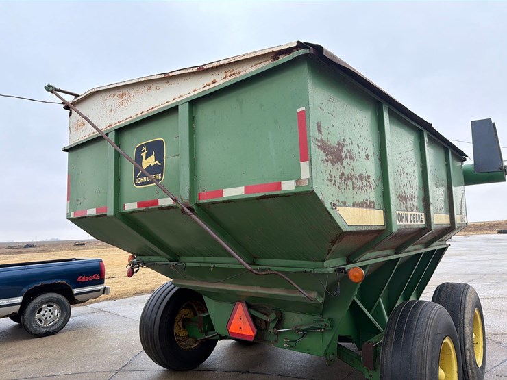 john-deere-650-image-21