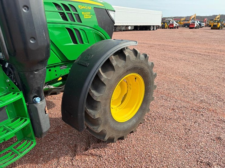 john-deere-6140m-image-11