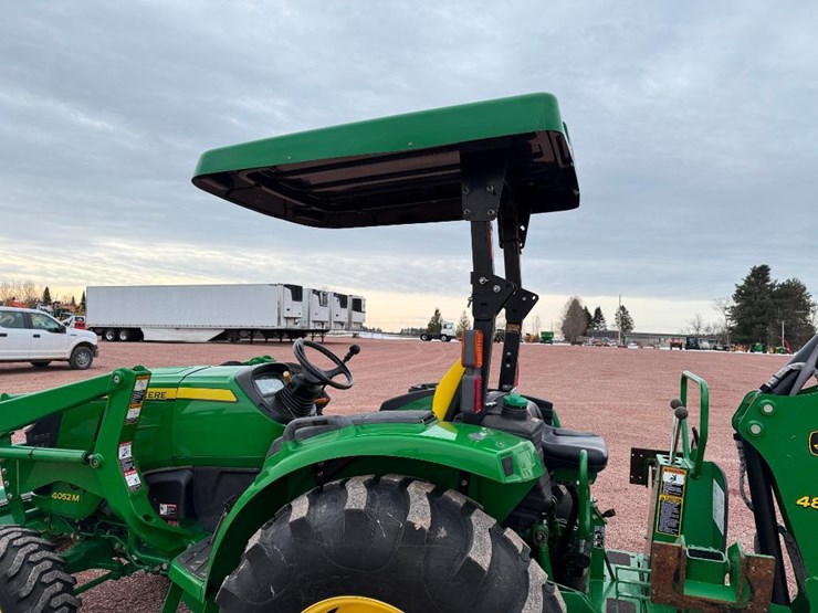 john-deere-4052m-image-23