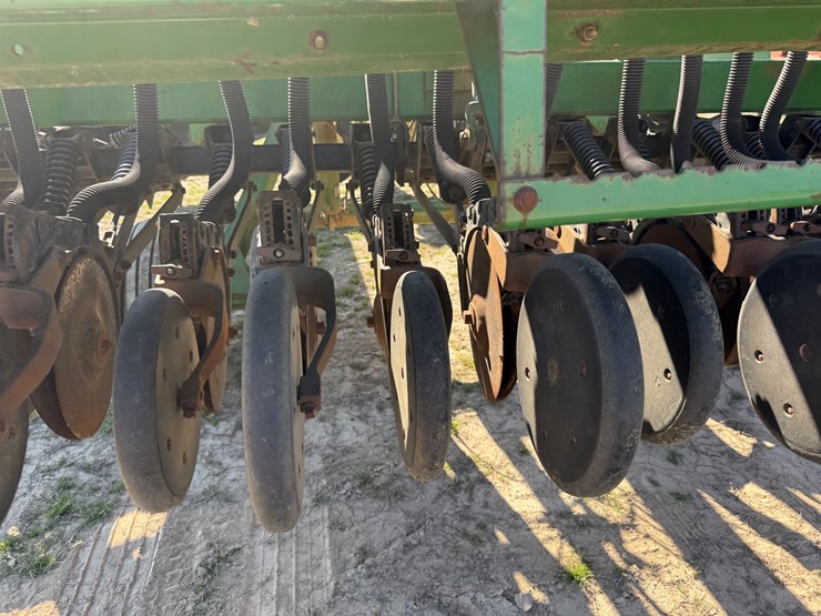 john-deere-455-image-16