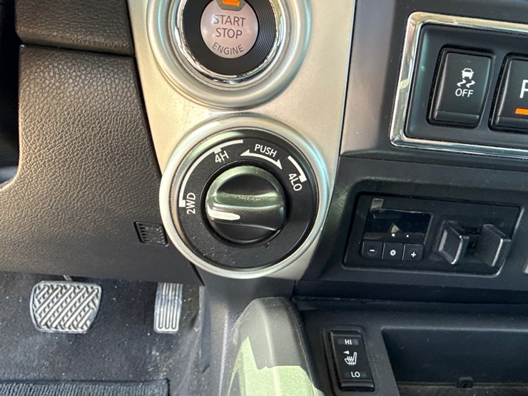 2017-nissan-titan-image-26