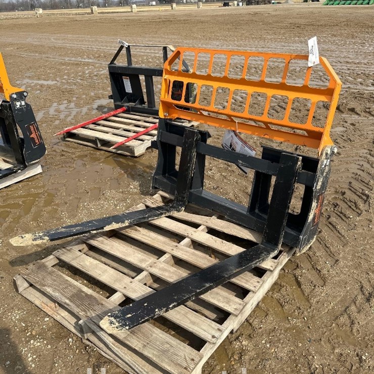 4,000# 48" SKIDSTEER PALLET FORKS