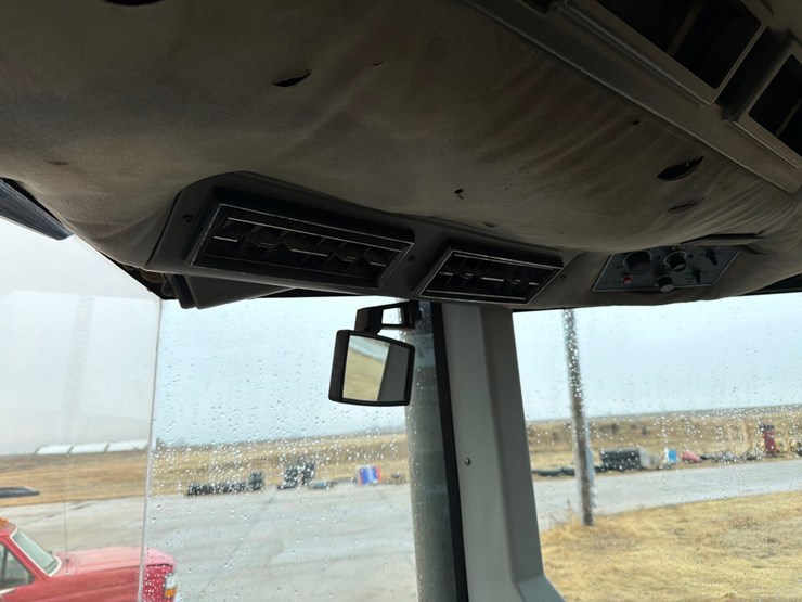 agco-white-6145-image-44