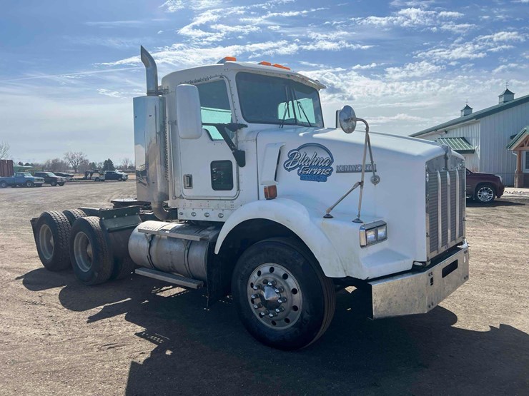 1995-kenworth-t800b-image-3