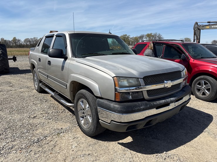 #5349-•-inop-2005-chevrolet-avalanche-pickup-3gnec12z25g286152-image-2
