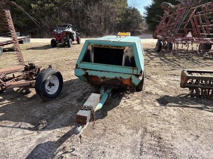 crs-185-industrial-air-compressor-image-2