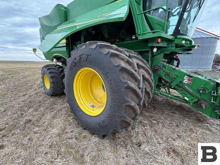 2023-john-deere-s780-image-33