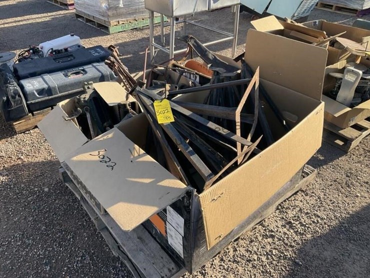 pallet-of-asst-antiques-image-2