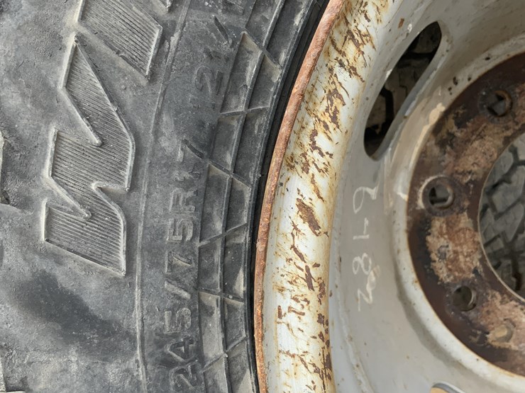 massey-ferguson-730-image-18