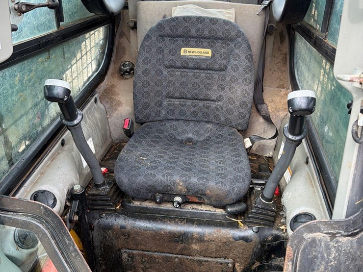 2018-new-holland-l234-image-34