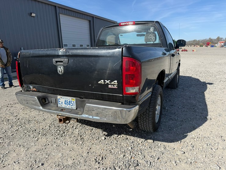 2005-dodge-ram-1500-image-3