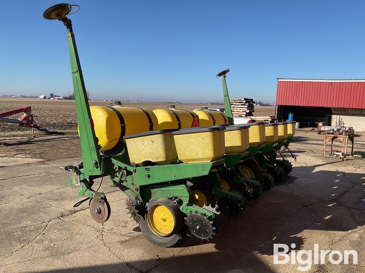 john-deere-7000-image-7