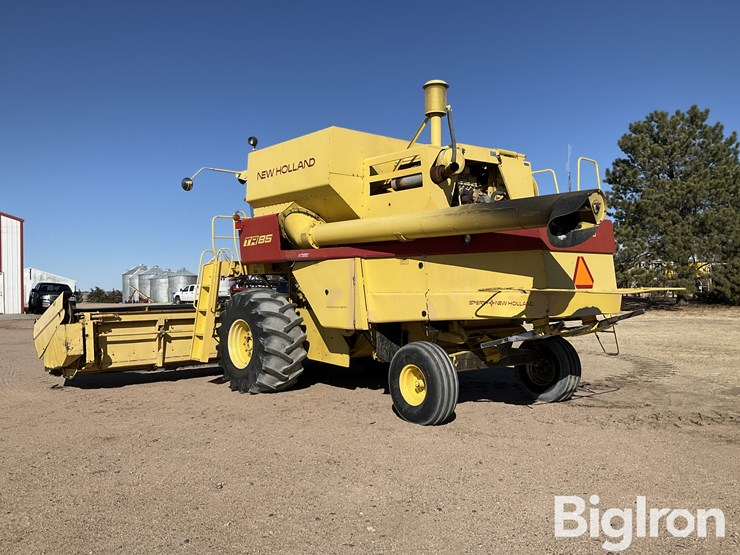 1982-new-holland-tr85-image-7